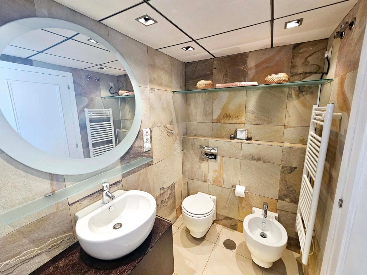 Amazing Attic In City Center อาลิกันเต ภายนอก รูปภาพ